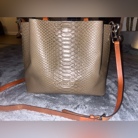 Dooney & Bourke - Picture 2 of 12